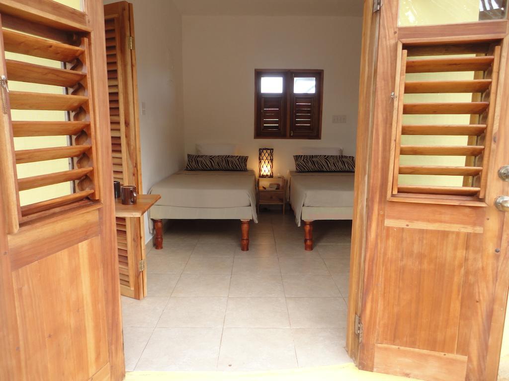 Kudehya Guesthouse Treasure Beach Phòng bức ảnh