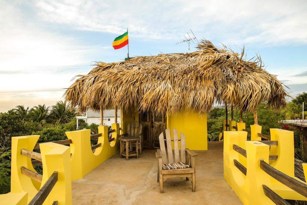 Kudehya Guesthouse Treasure Beach Ngoại thất bức ảnh